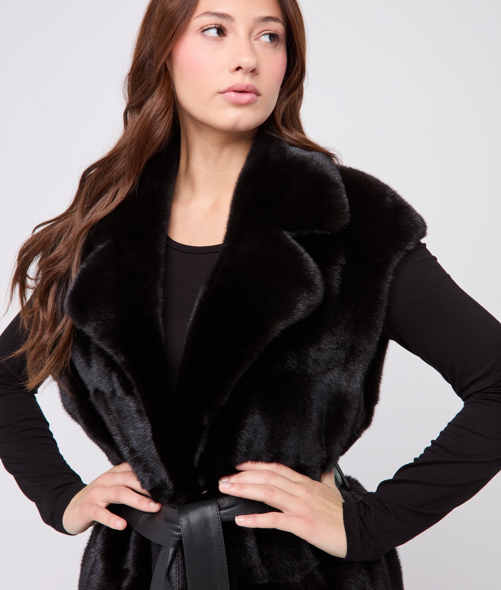 Andrea Sleeveless Fur Coat :: Black - Image 8
