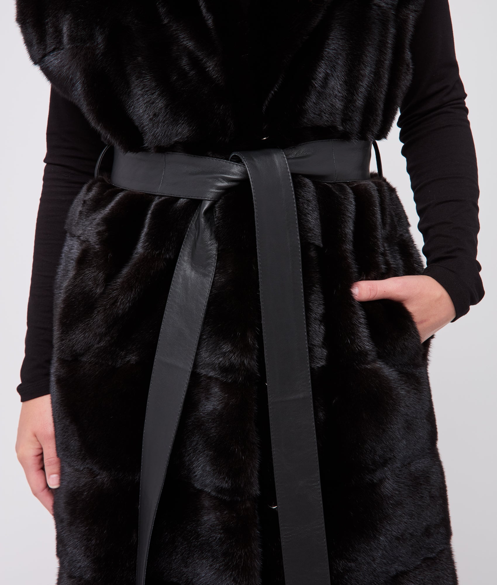 Andrea Sleeveless Fur Coat :: Black - Image 12