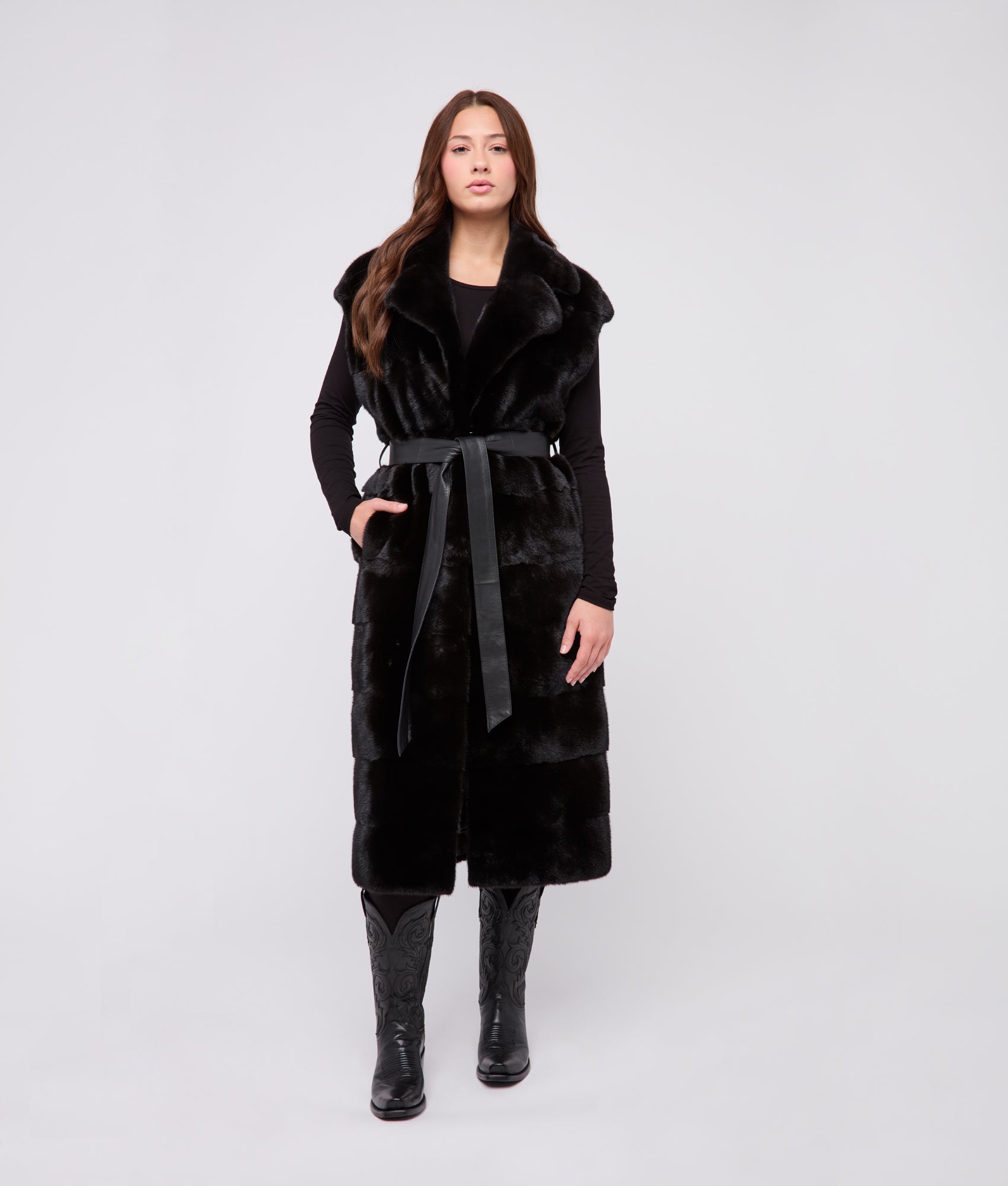 Andrea Sleeveless Fur Coat :: Black - Image 2