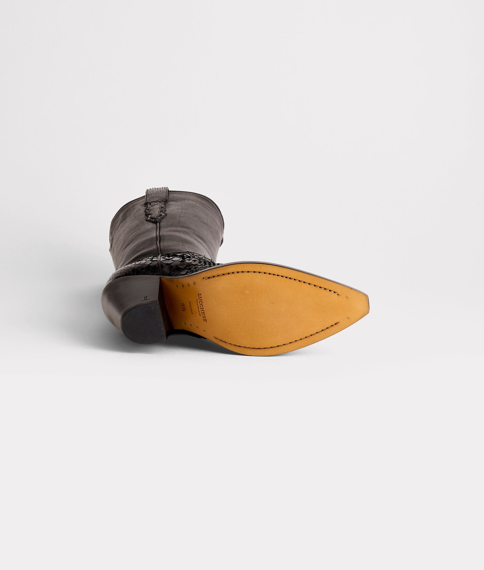 Vita :: Black - Image 6