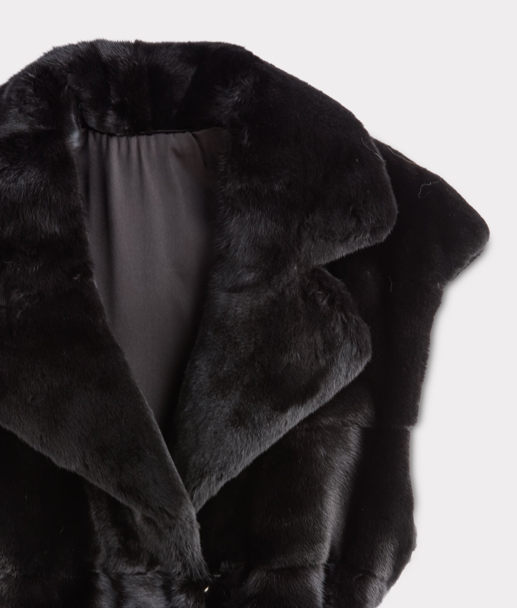 Andrea Sleeveless Fur Coat :: Black - Image 10