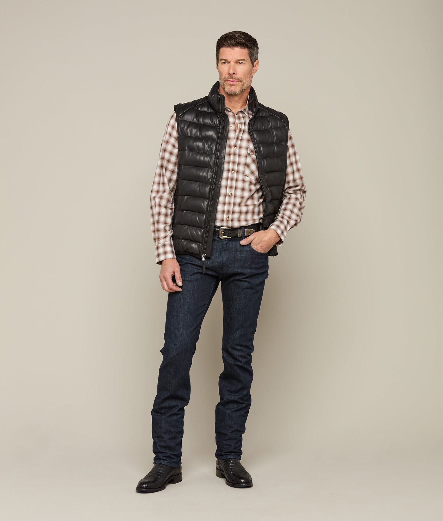 Full Quill Ostrich Tapered :: Black - Image 4